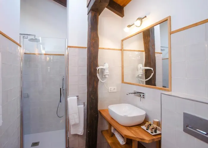 Condado De La Mota 여관 *